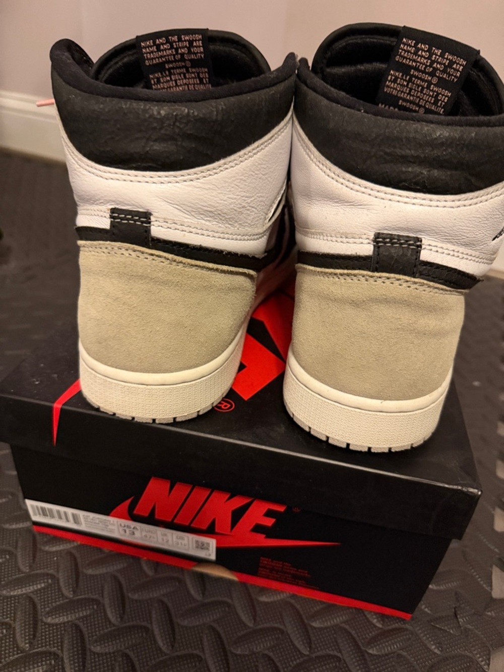 Nike Air Jordan 1 High Black, White & Pink Laces - Picture 3 of 5